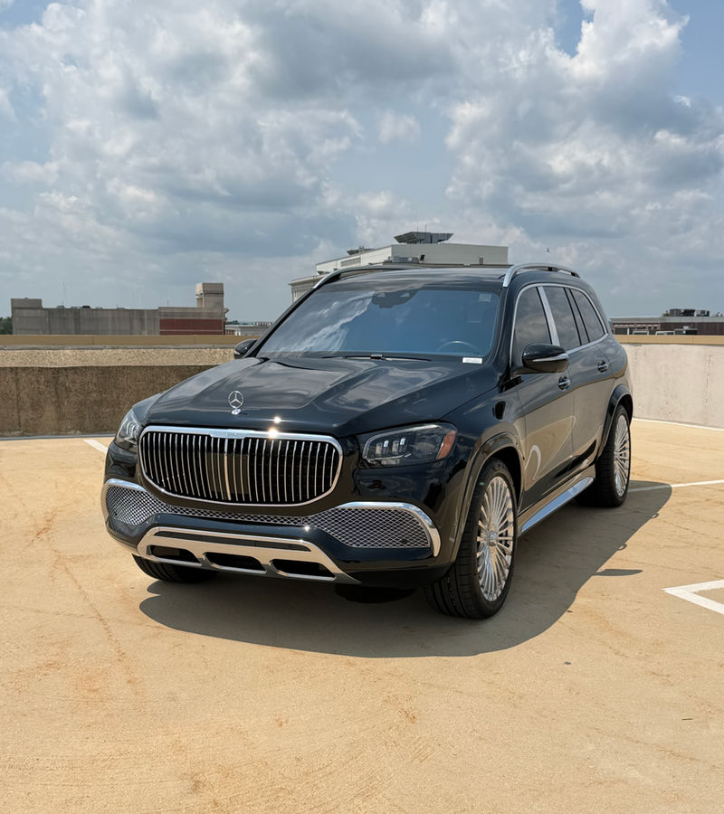 Chauffeured Mercedes GLS 600 Maybach